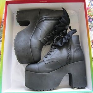 nocturnal platform boots